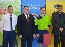 4 turniej = 4 pudło sędziów z Krosna