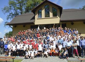 Trzecia pielgrzymka środowiska piłkarskiego do Strachociny